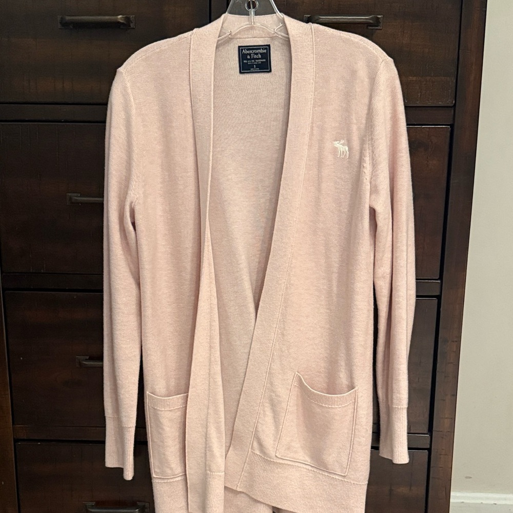 Abercrombie & Fitch Light Pink Cardigan Sweater